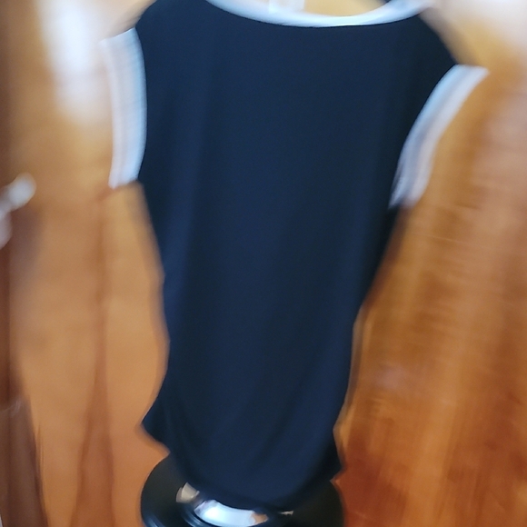 Vince Camuto Black and White Ruched Tie Front Blouse - Picture 9 of 12